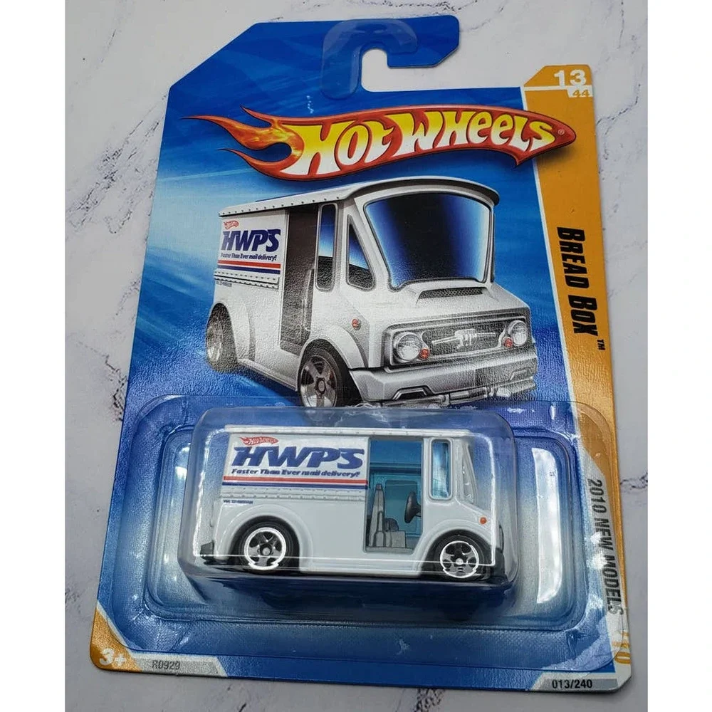 Hot Wheels 2010 New Models 13/44 Bread Box White w/Chrome 5 Spoke Wheels